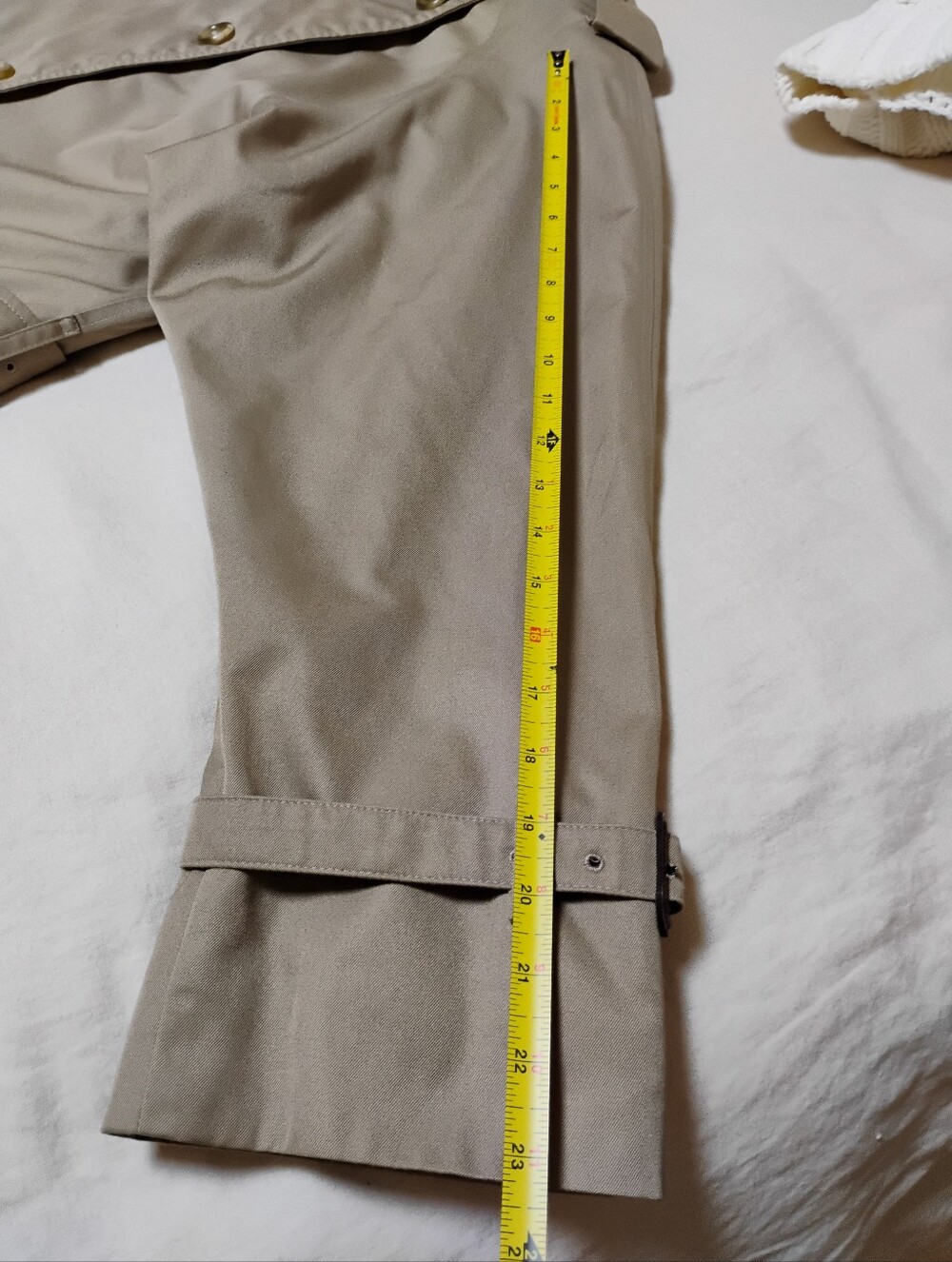 Vintage Burberry Classic Beige Double-Breasted Trench Coat, With Removable Liner - Picture 16 of 16